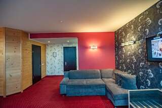 Отель F&B Spa Resort (ex. Fomich Hotel) Буковель Люкс в мансарде-6